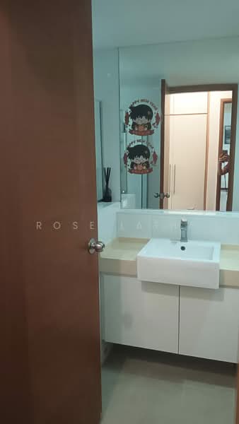 Lilydale, 550 Yishun Ave 6, 3 Bedrooms, 1,227 sqft, Condominium For Rent, by Rose Latha, 500232312 - Bathroom - PropertyGuru.com.sg