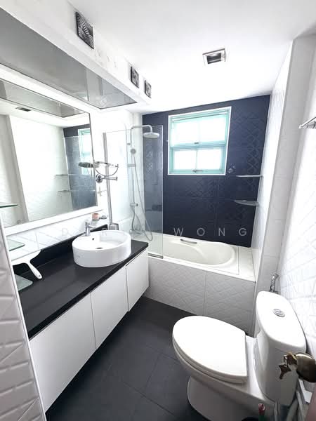 Ballota Park Condo, 152 Mariam Way, Room Rental, 180 sqft, Condominium For Rent, by Daryl Wong, 500232322 - Bathroom - PropertyGuru.com.sg