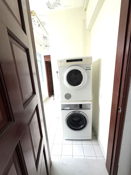 Ballota Park Condo, 152 Mariam Way, Room Rental, 180 sqft, Condominium For Rent, by Daryl Wong, 500232322 - PropertyGuru.com.sg