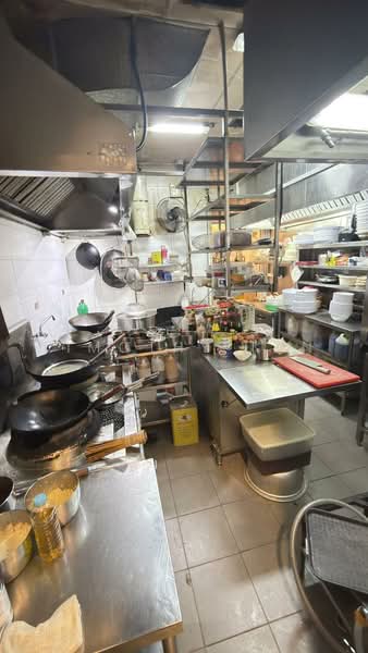 Bugis Point, 530 North Bridge Road, 2,142 sqft, Food & Beverage For Rent, by Timothy Tan, 500232336 - Kitchen - CommercialGuru.com.sg