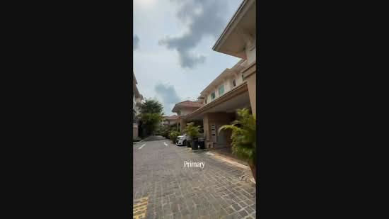 Duchess Crest, 66 Duchess Avenue, Tanglin / Holland / Bukit Timah, 4 Bedrooms, 2,088 sqft, Condominium For Sale, by Chen Cun You, 500232349 - PropertyGuru.com.sg