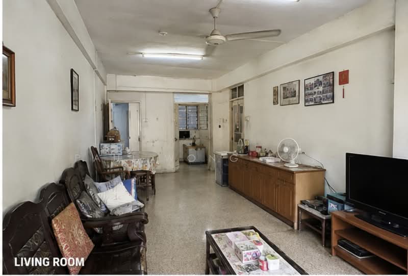 78 Guan Chuan Street, 78 Guan Chuan Street, 3 Bedrooms, 797 sqft, Walk-up Apartment For Sale, by Paul Wong 黄逸强, 500232359 - Living Room - PropertyGuru.com.sg
