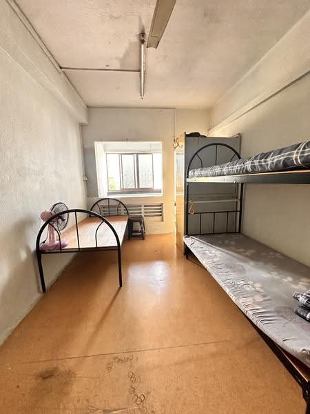 78 Guan Chuan Street, 78 Guan Chuan Street, Alexandra / Commonwealth, 3 Bedrooms, 797 sqft, Walk-up Apartment For Sale, by Paul Wong 黄逸强, 500232359 - Bedroom - PropertyGuru.com.sg