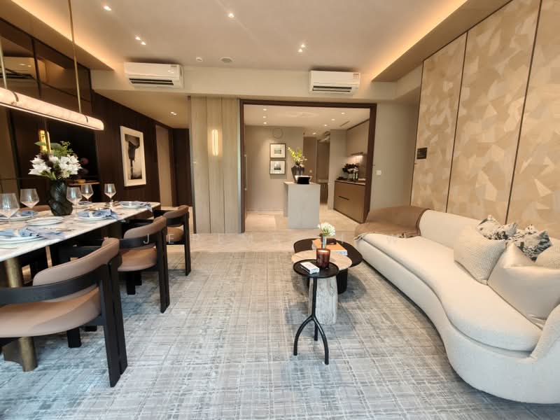 Dunearn House, 764 Dunearn Road, 4 Bedrooms, 1,378 sqft, Condominium For Sale, by Jeremy Liew, 500232362 - Living Room - PropertyGuru.com.sg