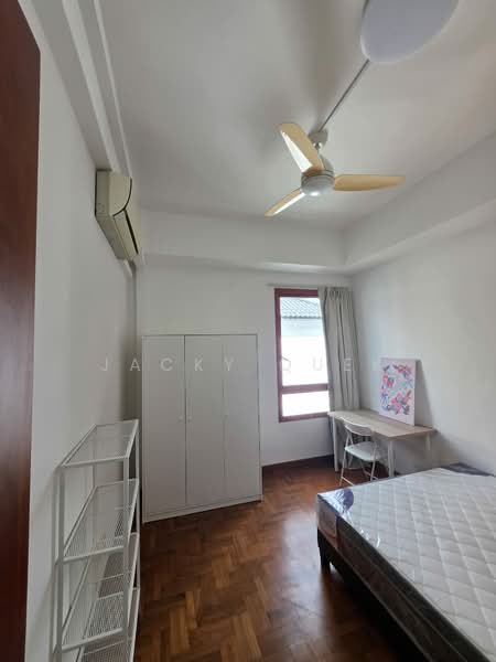 52 Tanah Merah Kechil Rd, Singapore 466684, Tanah Merah Kechil Rd, Room Rental, 100 sqft, Bungalow House For Rent, by Jacky Quek, 500232384 - Bedroom - PropertyGuru.com.sg