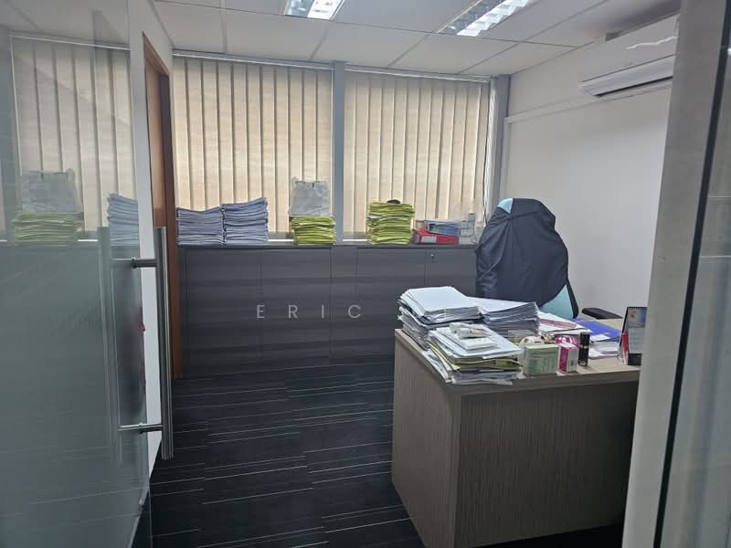 Wcega Tower, 21 Bukit Batok Crescent, 969 sqft, Light Industrial (B1) For Sale, by Eric Ee, 500232392 - Interior - CommercialGuru.com.sg