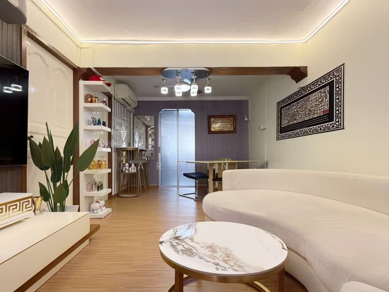 208 Boon Lay Place, 208 Boon Lay Place, 2 Bedrooms, 699 sqft, HDB Flat For Sale, by Farihin ., 500232397 - Living Room - PropertyGuru.com.sg