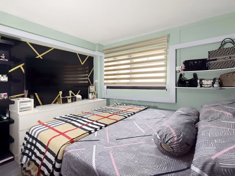 208 Boon Lay Place, 208 Boon Lay Place, 2 Bedrooms, 699 sqft, HDB Flat For Sale, by Farihin ., 500232397 - Bedroom - PropertyGuru.com.sg