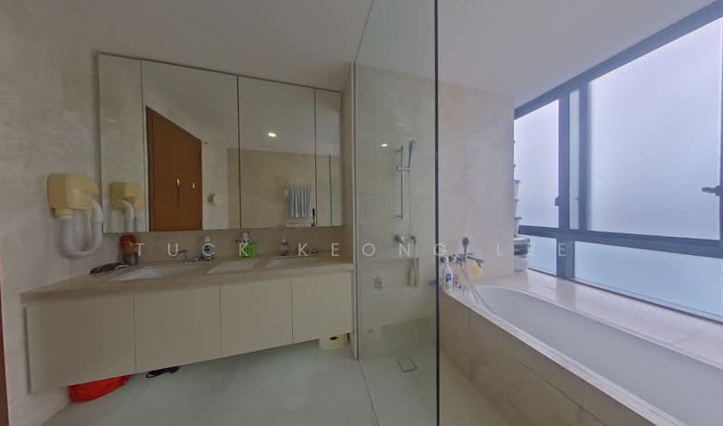 d'Leedon (Former Farrer Court), 3 Leedon Heights, 4 Bedrooms, 2,228 sqft, Condominium For Sale, by Tuck Keong Lee, 500232398 - Bathroom - PropertyGuru.com.sg