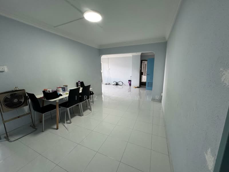 414 Pasir Ris Drive 6, 414 Pasir Ris Drive 6, 3 Bedrooms, 1,194 sqft, HDB Flat For Rent, by Mirza Amir, 500232420 - Living Room - PropertyGuru.com.sg