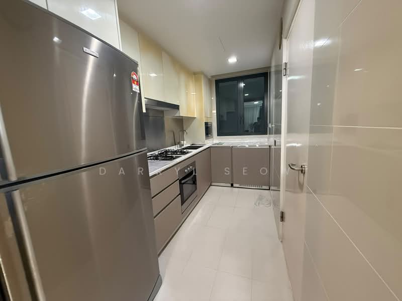 Hedges Park Condominium, 89 Flora Drive, 3 Bedrooms, 1,001 sqft, Condominium For Rent, by Darryl Seow, 500232425 - Kitchen - PropertyGuru.com.sg