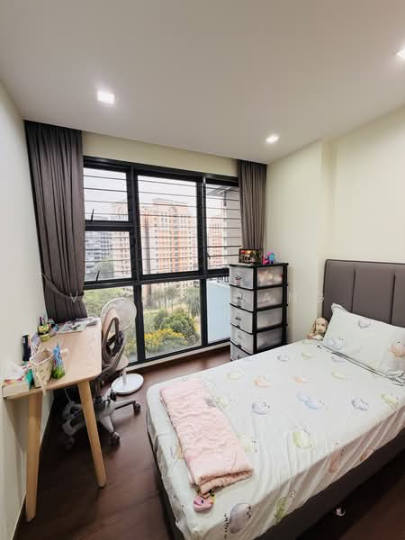 Prive, 33 Punggol Field, 3 Bedrooms, 1,055 sqft, Condominium For Sale, by Vivian Wang, 500232447 - Bedroom - PropertyGuru.com.sg