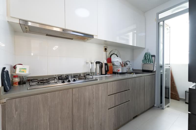 CityLife @ Tampines, , 3 Bedrooms, 1,259 sqft, Condominium For Sale, by Dylan Chia, 500232448 - Kitchen - PropertyGuru.com.sg