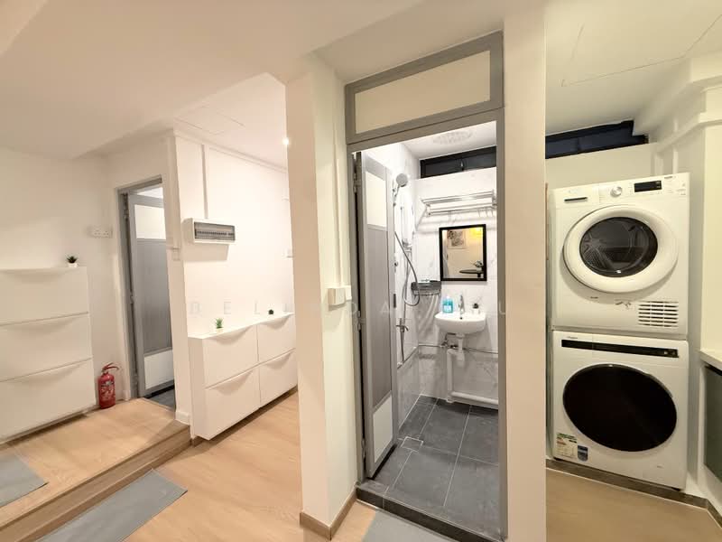 People's Park Complex, 1 Park Road, Room Rental, 60 sqft, Apartment For Rent, by Belinda Liu, 500232449 - Bathroom - PropertyGuru.com.sg
