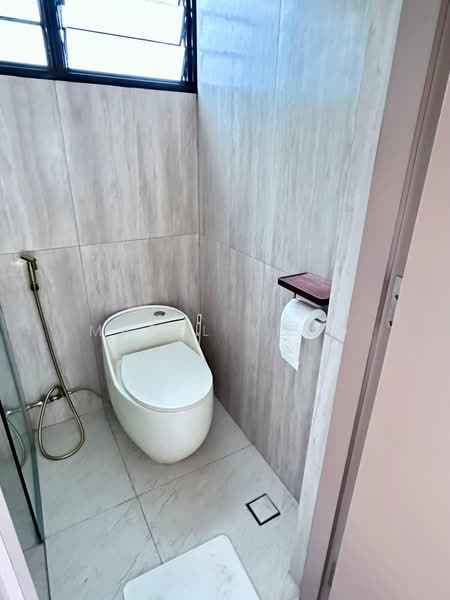 304 Shunfu Road, 304 Shunfu Road, Room Rental, 150 sqft, HDB Flat For Rent, by Mabel Yong, 500232461 - Bathroom - PropertyGuru.com.sg