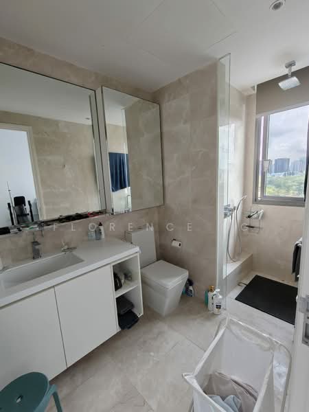 Kingsford Hillview Peak, 101 Hillview Rise, 1 Bedroom, 549 sqft, Condominium For Rent, by Florence Ng, 500232473 - Bathroom - PropertyGuru.com.sg