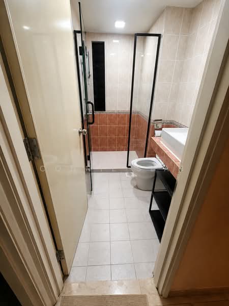 Teresa Ville, 1001 Lower Delta Road, Room Rental, 200 sqft, Condominium For Rent, by Connie Seah, 500232477 - PropertyGuru.com.sg