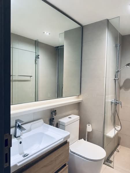 Bellewaters, 11 Anchorvale Crescent, 4 Bedrooms, 1,270 sqft, Condominium For Sale, by Maria Loh, 500232479 - Bathroom - PropertyGuru.com.sg