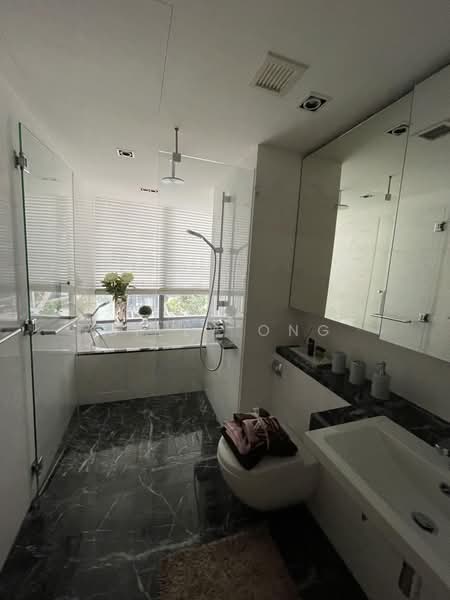 One Shenton, 1 Shenton Way, 4 Bedrooms, 5,350 sqft, Condominium For Sale, by Billy Ong, 500232482 - Bathroom - PropertyGuru.com.sg