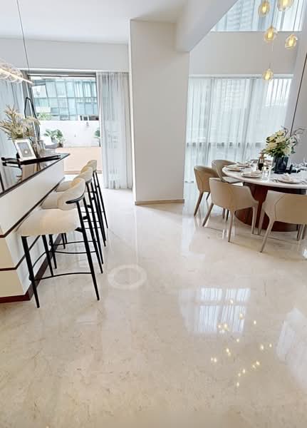 One Shenton, 1 Shenton Way, 4 Bedrooms, 5,350 sqft, Condominium For Sale, by Billy Ong, 500232482 - Dining Room - PropertyGuru.com.sg