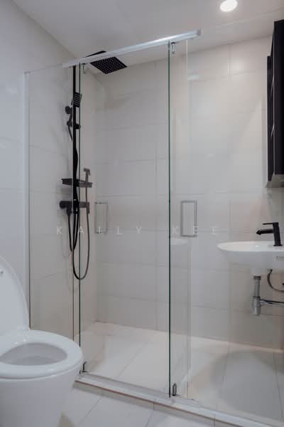 1 Canberra, 7 Canberra Drive, Studio, 300 sqft, Condominium For Rent, by Kally Kee, 500232484 - Bathroom - PropertyGuru.com.sg