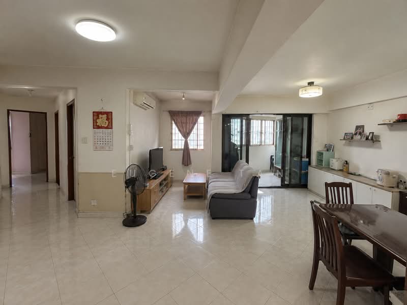 683A Jurong West Central 1, 683A Jurong West Central 1, Boon Lay / Jurong / Tuas, 3 Bedrooms, 1,195 sqft, HDB Flat For Sale, by Eugene Tan, 500232502 - Living Room - PropertyGuru.com.sg