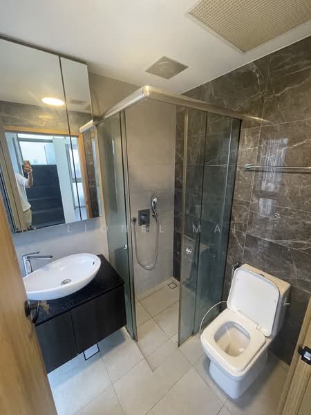Spottiswoode Suites, 16 Spottiswoode Park Road, 1 Bedroom, 452 sqft, Condominium For Sale, by Lionel Mai, 500232515 - Bathroom - PropertyGuru.com.sg