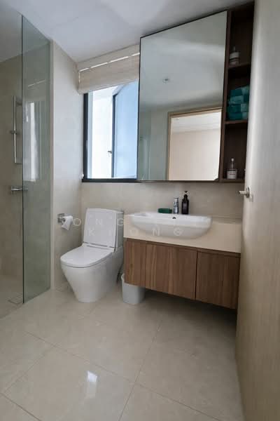 Verticus, 5 Jalan Kemaman, 3 Bedrooms, 936 sqft, Condominium For Sale, by Ong Lin Khong, 500232517 - Bathroom - PropertyGuru.com.sg