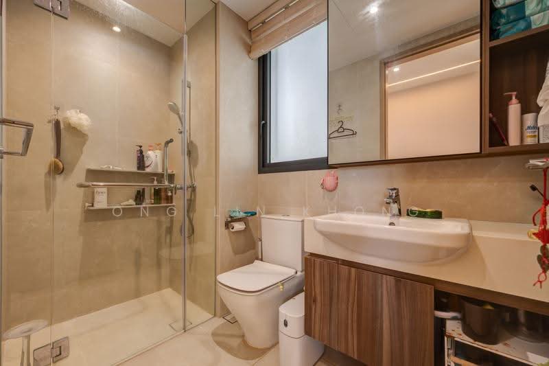 Verticus, 5 Jalan Kemaman, Balestier / Toa Payoh, 3 Bedrooms, 936 sqft, Condominium For Sale, by Ong Lin Khong, 500232517 - Bathroom - PropertyGuru.com.sg
