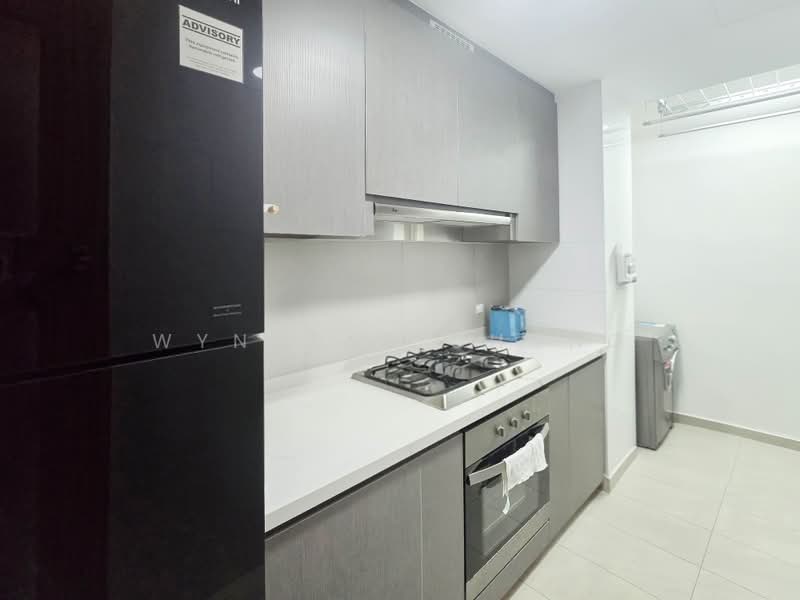 FLO Residence, 11 Punggol Field Walk, 3 Bedrooms, 969 sqft, Condominium For Sale, by Wynstan Chong, 500232523 - Kitchen - PropertyGuru.com.sg