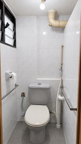 120 Bukit Merah View, 120 Bukit Merah View, 3 Bedrooms, 947 sqft, HDB Flat For Sale, by Kevin Yeo, 500232524 - Bathroom - PropertyGuru.com.sg