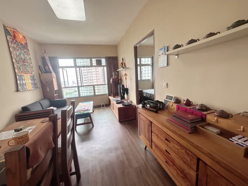 292A Bukit Batok East Avenue 6, 292A Bukit Batok East Avenue 6, 1 Bedroom, 505 sqft, HDB Flat For Sale, by Sandy Hong, 500232538 - Living Room - PropertyGuru.com.sg
