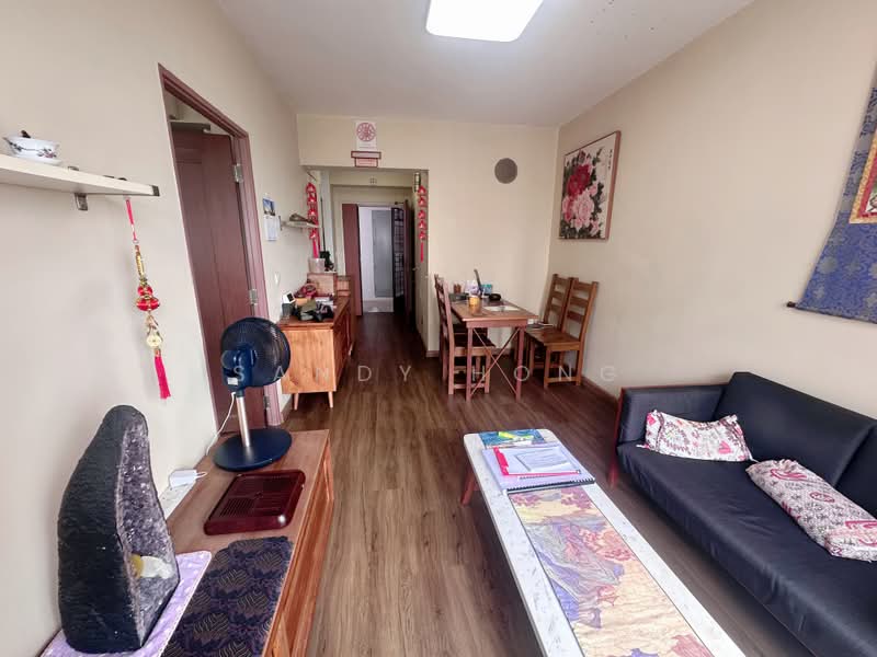 292A Bukit Batok East Avenue 6, 292A Bukit Batok East Avenue 6, 1 Bedroom, 505 sqft, HDB Flat For Sale, by Sandy Hong, 500232538 - Living Room - PropertyGuru.com.sg