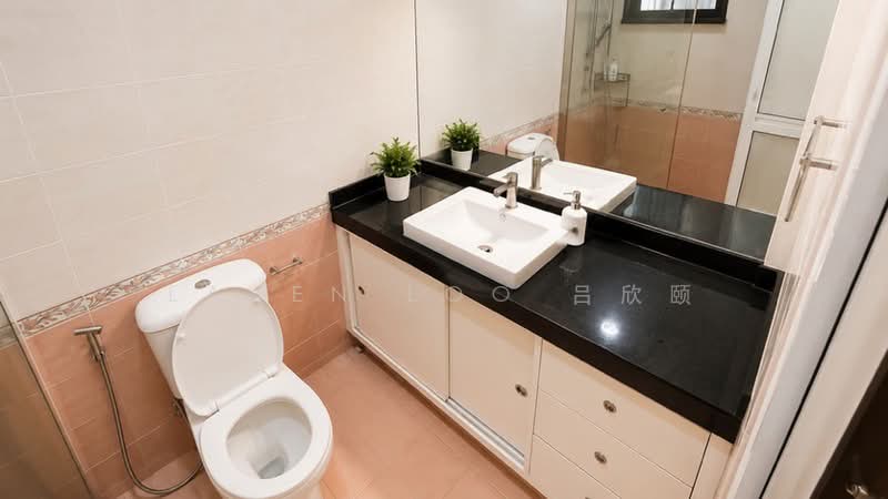 56 Strathmore Avenue, 56 Strathmore Avenue, 4 Bedrooms, 1,184 sqft, HDB Flat For Sale, by Laven Loo 吕欣颐, 500232540 - PropertyGuru.com.sg