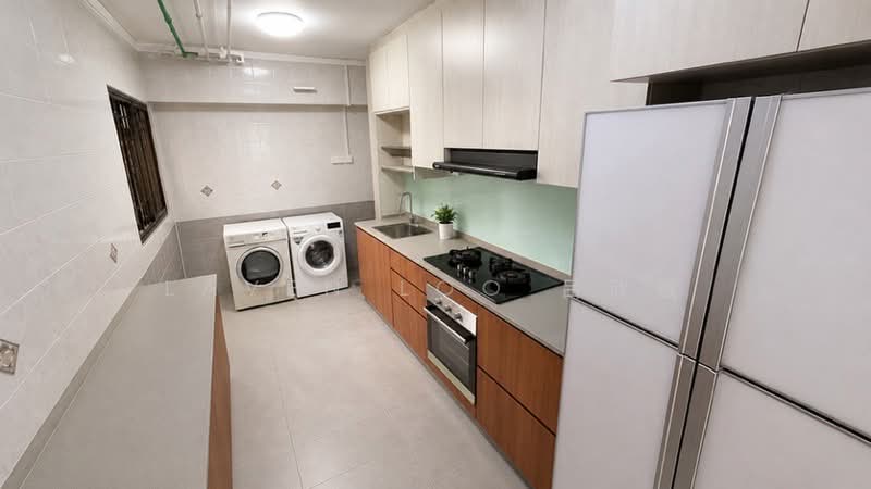 56 Strathmore Avenue, 56 Strathmore Avenue, 4 Bedrooms, 1,184 sqft, HDB Flat For Sale, by Laven Loo 吕欣颐, 500232540 - PropertyGuru.com.sg