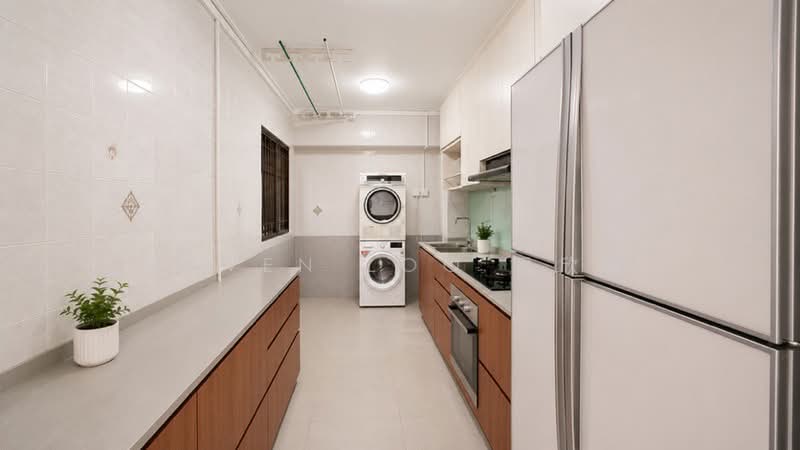 56 Strathmore Avenue, 56 Strathmore Avenue, 4 Bedrooms, 1,184 sqft, HDB Flat For Sale, by Laven Loo 吕欣颐, 500232540 - PropertyGuru.com.sg