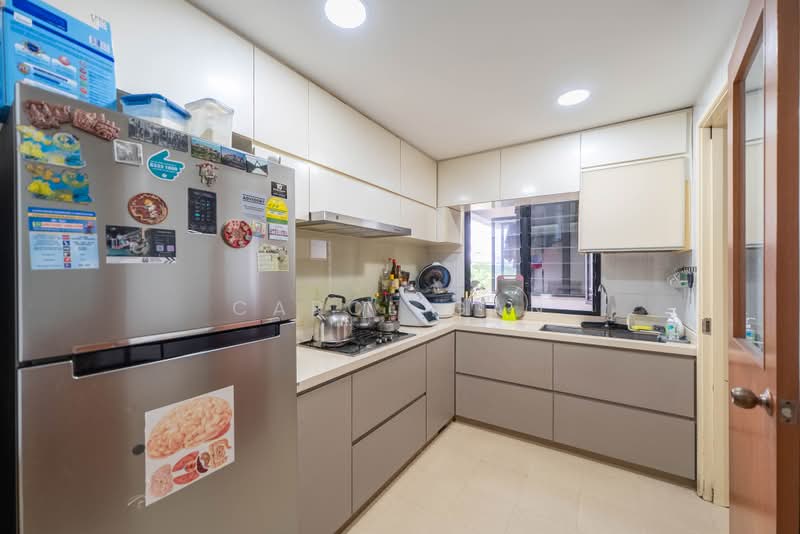 Woodsvale, 9 Woodlands Drive 72, 3 Bedrooms, 1,238 sqft, Condominium For Sale, by Carol Gan, 500232553 - Kitchen - PropertyGuru.com.sg