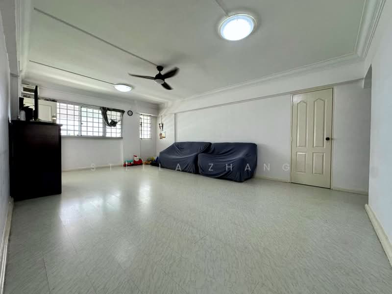 161 Tampines Street 12, 161 Tampines Street 12, 3 Bedrooms, 1,130 sqft, HDB Flat For Rent, by Stella Zhang, 500232556 - Living Room - PropertyGuru.com.sg