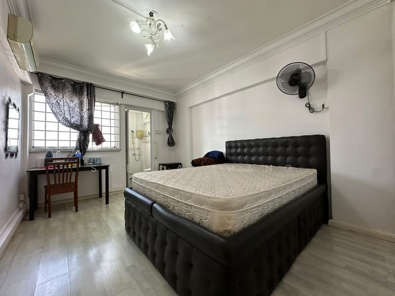 161 Tampines Street 12, 161 Tampines Street 12, 3 Bedrooms, 1,130 sqft, HDB Flat For Rent, by Stella Zhang, 500232556 - Master Bedroom - PropertyGuru.com.sg