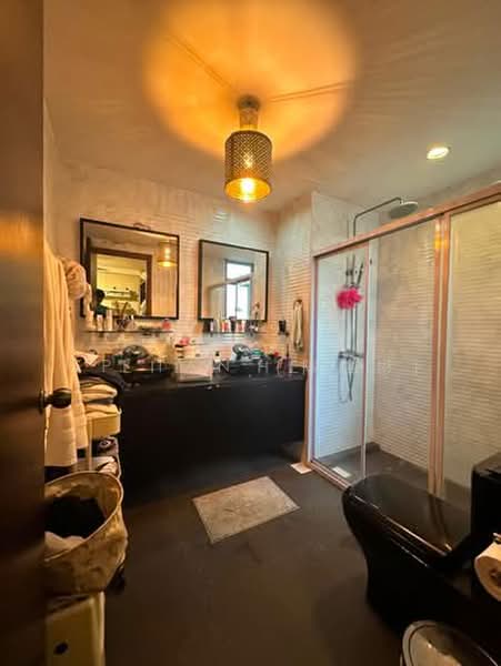 The Florida, 78 Hougang Avenue 7, 3 Bedrooms, 1,798 sqft, Condominium For Sale, by CP Tan (陈俊彬), 500232563 - Bathroom - PropertyGuru.com.sg