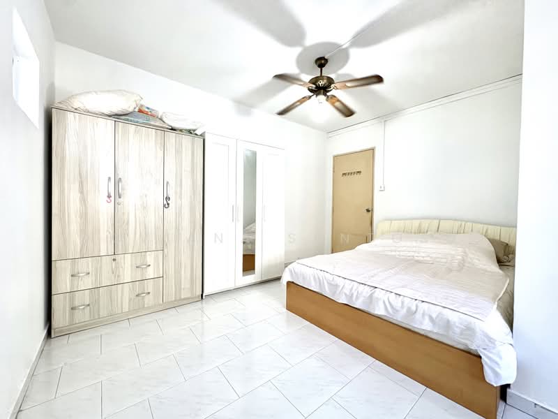 165 Simei Road, 165 Simei Road, 3 Bedrooms, 1,119 sqft, HDB Flat For Sale, by Noviana Santoso, 500232565 - Bedroom - PropertyGuru.com.sg