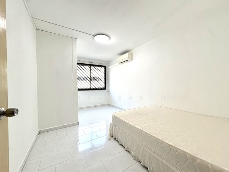 165 Simei Road, 165 Simei Road, 3 Bedrooms, 1,119 sqft, HDB Flat For Sale, by Noviana Santoso, 500232565 - Bedroom - PropertyGuru.com.sg