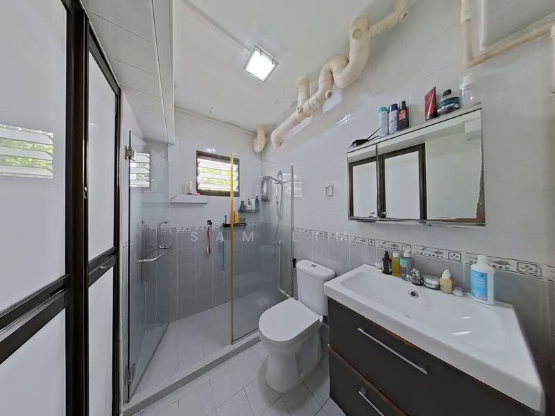 183 Yung Sheng Road, 183 Yung Sheng Road, 3 Bedrooms, 1,249 sqft, HDB Flat For Sale, by Sam Lim, 500232571 - Master Bathroom - PropertyGuru.com.sg