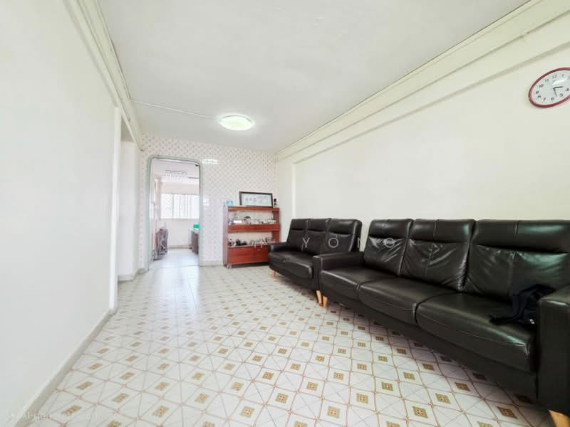 334 Clementi Avenue 2, 334 Clementi Avenue 2, 2 Bedrooms, 721 sqft, HDB Flat For Sale, by Keith Yong, 500232572 - Living Room - PropertyGuru.com.sg