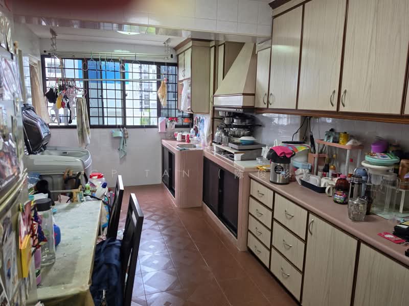1 Hougang Avenue 3, 1 Hougang Avenue 3, 2 Bedrooms, 635 sqft, HDB Flat For Sale, by CP Tan (陈俊彬), 500232579 - Kitchen - PropertyGuru.com.sg
