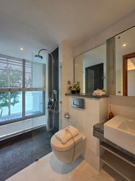 The Oceanfront @ Sentosa Cove, , 4 Bedrooms, 2,013 sqft, Condominium For Sale, by Jaslyn Kee, 500232585 - Bathroom - PropertyGuru.com.sg