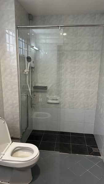 carlisle road, , Room Rental, 200 sqft, Corner Terrace For Rent, by Joseph Lim 林有利, 500232604 - Bathroom - PropertyGuru.com.sg