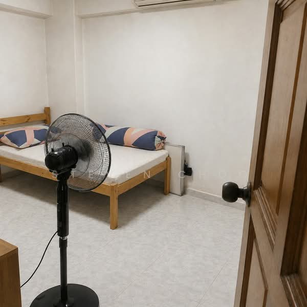 45 Sims Drive, 45 Sims Drive, 2 Bedrooms, 700 sqft, HDB Flat For Sale, by Steven Choo, 500232612 - Bedroom - PropertyGuru.com.sg