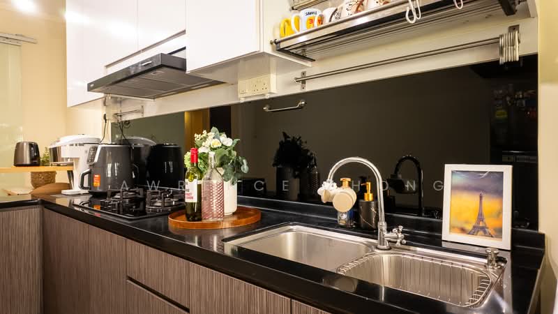 144 Tampines Street 12, 144 Tampines Street 12, 2 Bedrooms, 797 sqft, HDB Flat For Sale, by Lawrence Zhong, 500232624 - Kitchen - PropertyGuru.com.sg