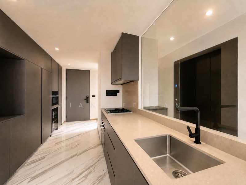 The Landmark, 173 Chin Swee Road, 3 Bedrooms, 1,141 sqft, Condominium For Sale, by Jian Yee Tan, 500232628 - Kitchen - PropertyGuru.com.sg